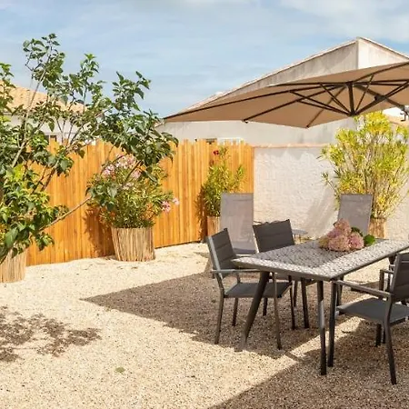 Hortense, 1 Min A Pied Martin De Re, Tres Calme, Piscine Chauffee *