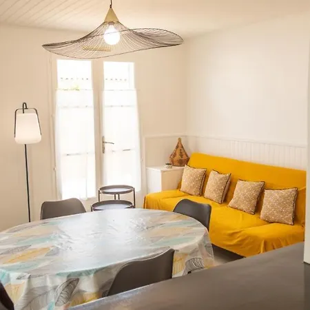 度假居 Hortense, 1 Min A Pied Martin De Re, Tres Calme, Piscine Chauffee *